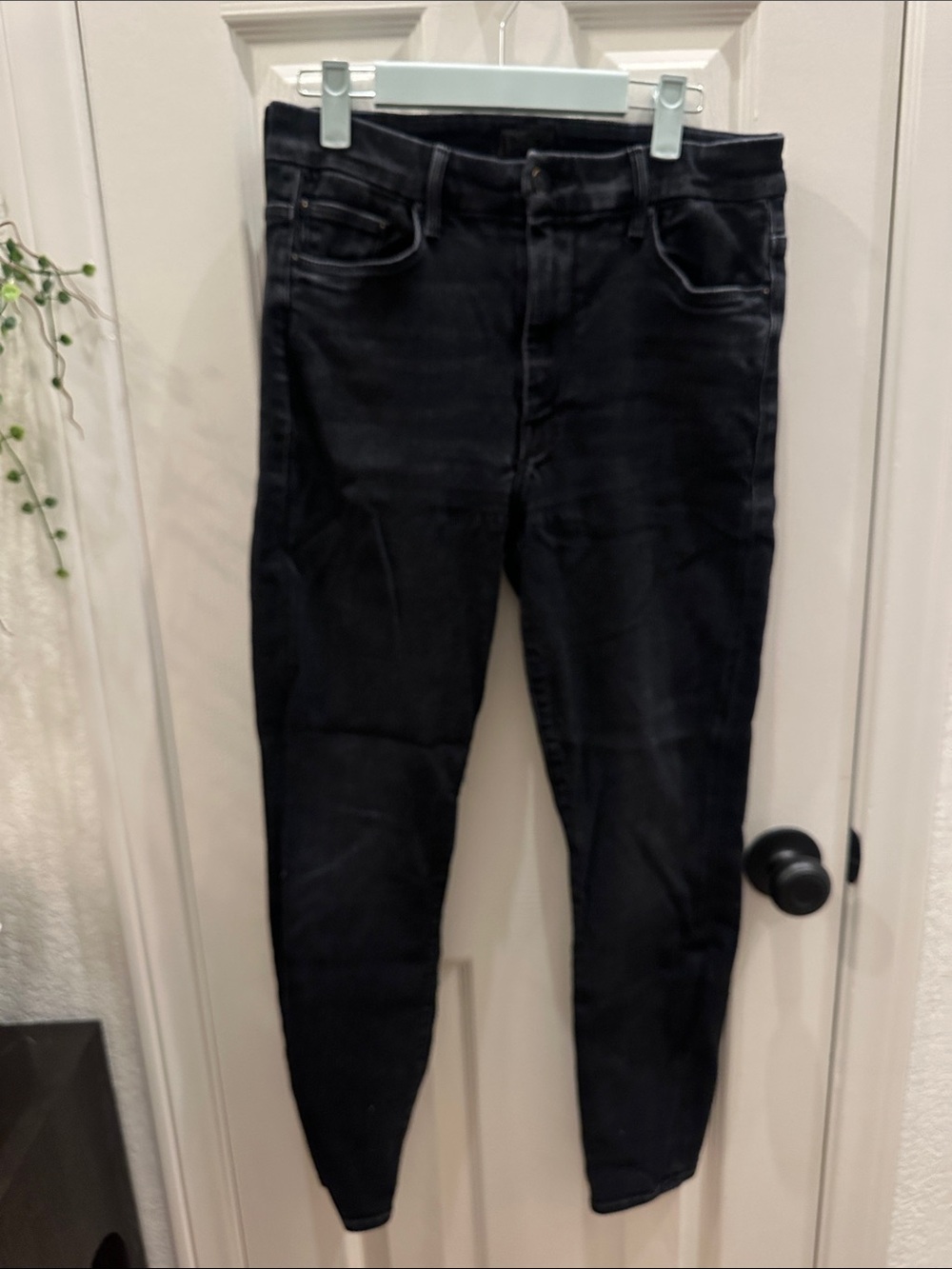 MOTHER Women’s Black Skinny Jeans